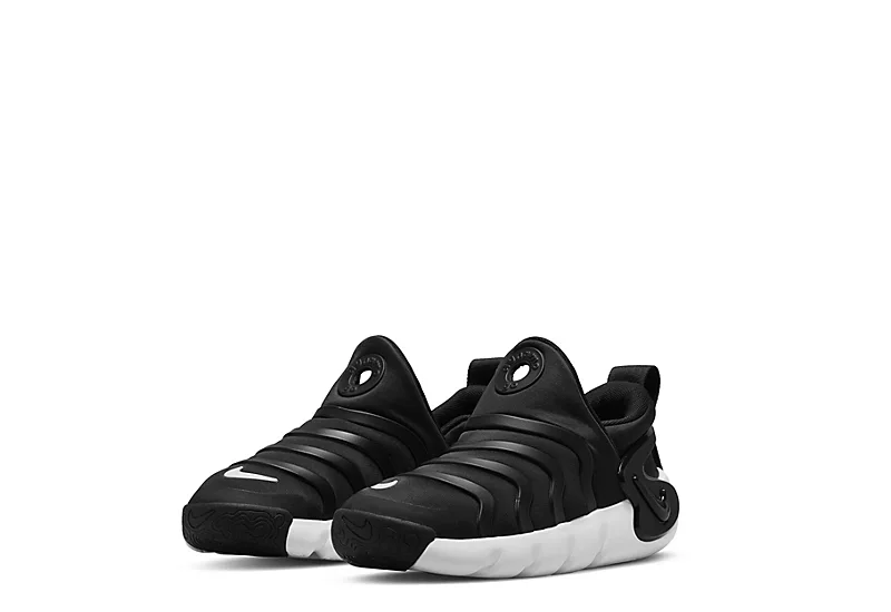 Nike Boys Dynamo Go Slip On Sneaker - Black 3 Nike Boys Dynamo Go Slip On Sneaker - Black